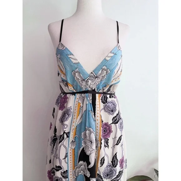 EUC Hale Bob 100% Silk Floral Mirror Flower Fauna Print V-Neck Maxi Dress M​​​​